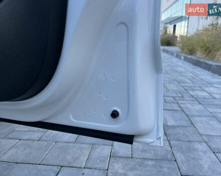 Белый Фольксваген Поло, объемом двигателя 1.4 л и пробегом 136 тыс. км за 9950 $, фото 114 на Automoto.ua