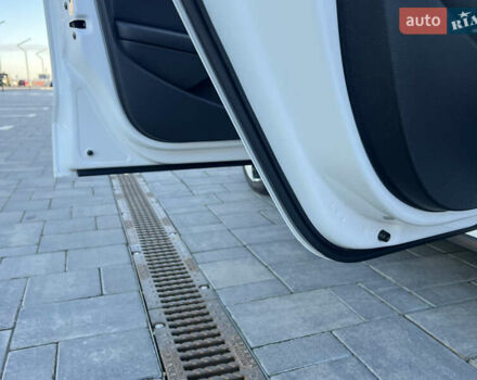 Белый Фольксваген Поло, объемом двигателя 1.4 л и пробегом 136 тыс. км за 10650 $, фото 133 на Automoto.ua