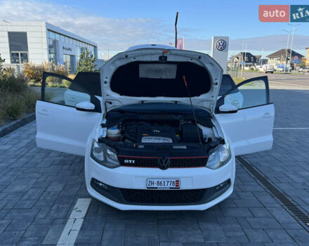 Белый Фольксваген Поло, объемом двигателя 1.4 л и пробегом 136 тыс. км за 9950 $, фото 141 на Automoto.ua