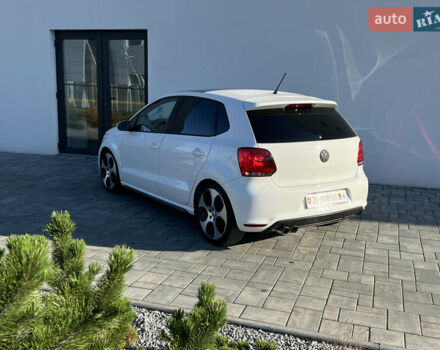 Белый Фольксваген Поло, объемом двигателя 1.4 л и пробегом 136 тыс. км за 9950 $, фото 174 на Automoto.ua