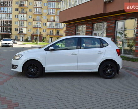 Білий Фольксваген Поло, об'ємом двигуна 1.4 л та пробігом 211 тис. км за 7500 $, фото 1 на Automoto.ua