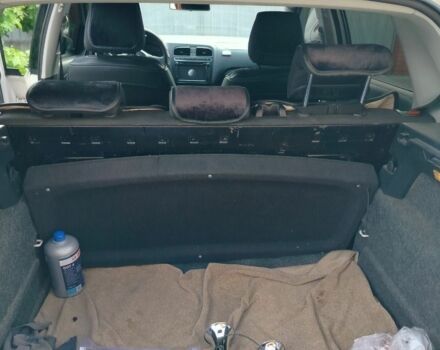 Белый Фольксваген Поло, объемом двигателя 1.4 л и пробегом 200 тыс. км за 6000 $, фото 5 на Automoto.ua