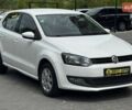 Белый Фольксваген Поло, объемом двигателя 1.2 л и пробегом 259 тыс. км за 6000 $, фото 1 на Automoto.ua