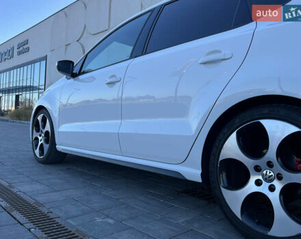 Белый Фольксваген Поло, объемом двигателя 1.4 л и пробегом 136 тыс. км за 9950 $, фото 43 на Automoto.ua