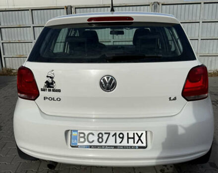 Белый Фольксваген Поло, объемом двигателя 1.39 л и пробегом 441 тыс. км за 6999 $, фото 6 на Automoto.ua