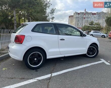 Белый Фольксваген Поло, объемом двигателя 1.2 л и пробегом 209 тыс. км за 6350 $, фото 5 на Automoto.ua