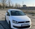 Белый Фольксваген Поло, объемом двигателя 1.2 л и пробегом 202 тыс. км за 4800 $, фото 1 на Automoto.ua
