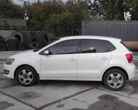 Белый Фольксваген Поло, объемом двигателя 1.4 л и пробегом 200 тыс. км за 6500 $, фото 5 на Automoto.ua