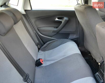 Білий Фольксваген Поло, об'ємом двигуна 1.4 л та пробігом 211 тис. км за 7500 $, фото 6 на Automoto.ua