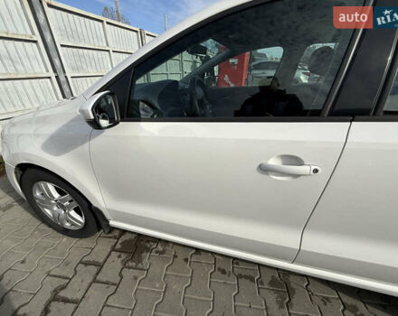 Белый Фольксваген Поло, объемом двигателя 1.39 л и пробегом 441 тыс. км за 6999 $, фото 12 на Automoto.ua