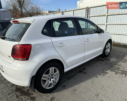 Белый Фольксваген Поло, объемом двигателя 1.39 л и пробегом 441 тыс. км за 6999 $, фото 7 на Automoto.ua
