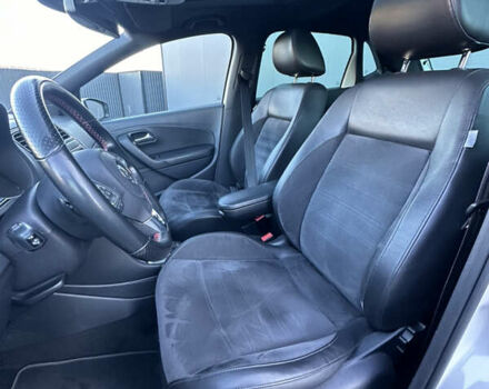 Белый Фольксваген Поло, объемом двигателя 1.4 л и пробегом 211 тыс. км за 10450 $, фото 14 на Automoto.ua