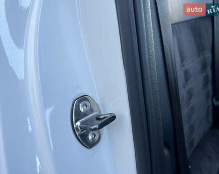 Белый Фольксваген Поло, объемом двигателя 1.4 л и пробегом 136 тыс. км за 10650 $, фото 121 на Automoto.ua