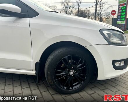 Белый Фольксваген Поло, объемом двигателя 1.4 л и пробегом 211 тыс. км за 7400 $, фото 4 на Automoto.ua