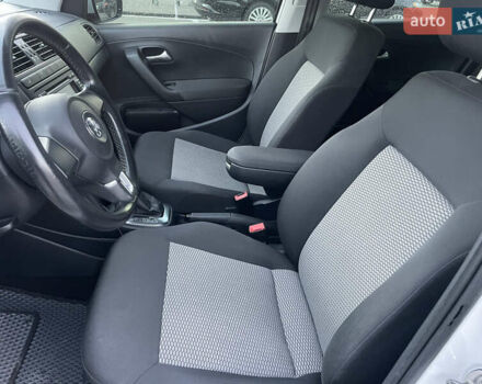 Белый Фольксваген Поло, объемом двигателя 1.39 л и пробегом 160 тыс. км за 5350 $, фото 14 на Automoto.ua