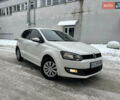 Білий Фольксваген Поло, об'ємом двигуна 1.4 л та пробігом 240 тис. км за 7499 $, фото 2 на Automoto.ua
