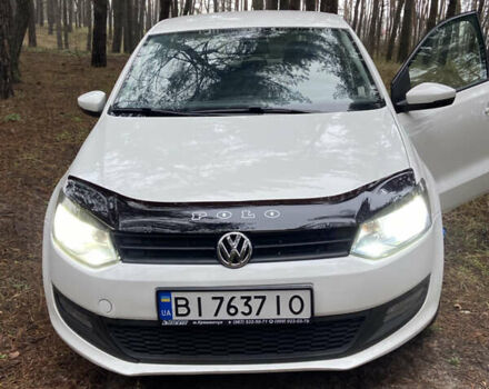 Белый Фольксваген Поло, объемом двигателя 1.2 л и пробегом 252 тыс. км за 5200 $, фото 1 на Automoto.ua