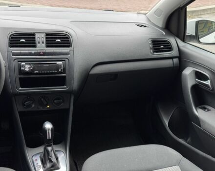 Белый Фольксваген Поло, объемом двигателя 1.4 л и пробегом 226 тыс. км за 7350 $, фото 14 на Automoto.ua