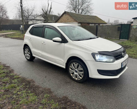 Белый Фольксваген Поло, объемом двигателя 1.6 л и пробегом 320 тыс. км за 6000 $, фото 7 на Automoto.ua