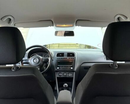 Білий Фольксваген Поло, об'ємом двигуна 1.2 л та пробігом 248 тис. км за 6500 $, фото 9 на Automoto.ua