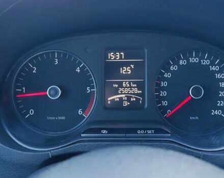 Білий Фольксваген Поло, об'ємом двигуна 1.2 л та пробігом 260 тис. км за 5500 $, фото 13 на Automoto.ua