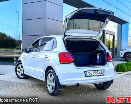 Белый Фольксваген Поло, объемом двигателя 1.4 л и пробегом 202 тыс. км за 7200 $, фото 1 на Automoto.ua