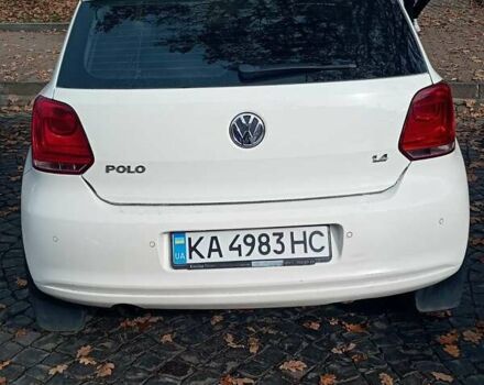 Білий Фольксваген Поло, об'ємом двигуна 1.39 л та пробігом 227 тис. км за 7000 $, фото 4 на Automoto.ua