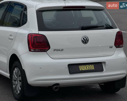 Білий Фольксваген Поло, об'ємом двигуна 1.39 л та пробігом 226 тис. км за 7350 $, фото 19 на Automoto.ua