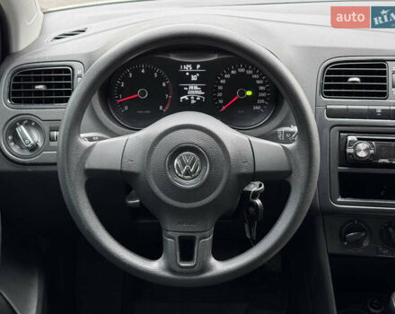 Білий Фольксваген Поло, об'ємом двигуна 1.39 л та пробігом 226 тис. км за 7350 $, фото 24 на Automoto.ua