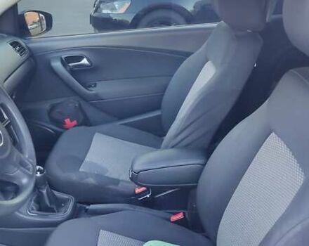 Білий Фольксваген Поло, об'ємом двигуна 1.2 л та пробігом 260 тис. км за 5500 $, фото 12 на Automoto.ua
