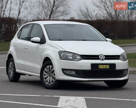 Білий Фольксваген Поло, об'ємом двигуна 1.39 л та пробігом 226 тис. км за 7350 $, фото 5 на Automoto.ua