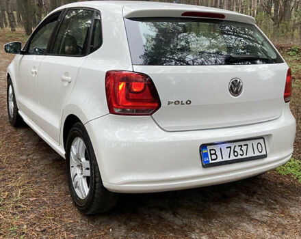 Белый Фольксваген Поло, объемом двигателя 1.2 л и пробегом 252 тыс. км за 5200 $, фото 4 на Automoto.ua