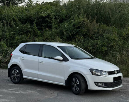Білий Фольксваген Поло, об'ємом двигуна 1.39 л та пробігом 142 тис. км за 9000 $, фото 3 на Automoto.ua