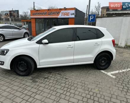 Белый Фольксваген Поло, объемом двигателя 1.39 л и пробегом 165 тыс. км за 6500 $, фото 1 на Automoto.ua