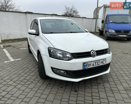 Белый Фольксваген Поло, объемом двигателя 1.39 л и пробегом 165 тыс. км за 6500 $, фото 4 на Automoto.ua