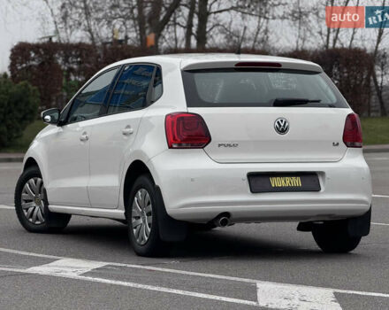 Білий Фольксваген Поло, об'ємом двигуна 1.39 л та пробігом 226 тис. км за 7350 $, фото 18 на Automoto.ua