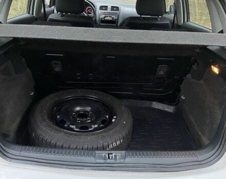 Білий Фольксваген Поло, об'ємом двигуна 1.2 л та пробігом 250 тис. км за 6200 $, фото 9 на Automoto.ua