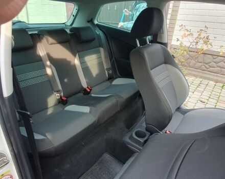 Білий Фольксваген Поло, об'ємом двигуна 1.6 л та пробігом 1 тис. км за 7000 $, фото 4 на Automoto.ua