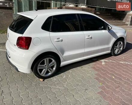 Білий Фольксваген Поло, об'ємом двигуна 1.6 л та пробігом 160 тис. км за 10500 $, фото 1 на Automoto.ua