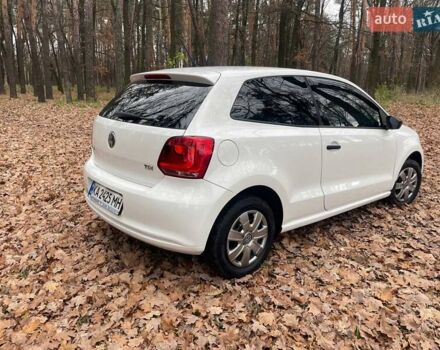 Белый Фольксваген Поло, объемом двигателя 1.2 л и пробегом 243 тыс. км за 5700 $, фото 5 на Automoto.ua