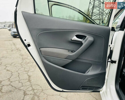 Белый Фольксваген Поло, объемом двигателя 1.4 л и пробегом 176 тыс. км за 7900 $, фото 16 на Automoto.ua