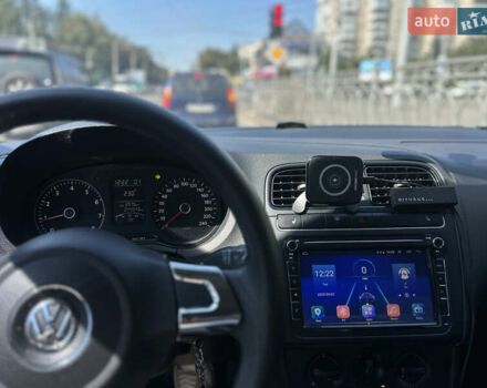 Белый Фольксваген Поло, объемом двигателя 1.39 л и пробегом 244 тыс. км за 8500 $, фото 2 на Automoto.ua