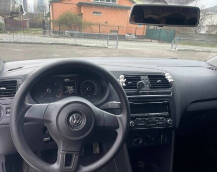 Белый Фольксваген Поло, объемом двигателя 1.2 л и пробегом 243 тыс. км за 5700 $, фото 11 на Automoto.ua