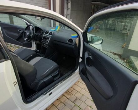 Білий Фольксваген Поло, об'ємом двигуна 1.6 л та пробігом 1 тис. км за 7000 $, фото 3 на Automoto.ua