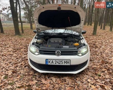 Белый Фольксваген Поло, объемом двигателя 1.2 л и пробегом 243 тыс. км за 5700 $, фото 8 на Automoto.ua