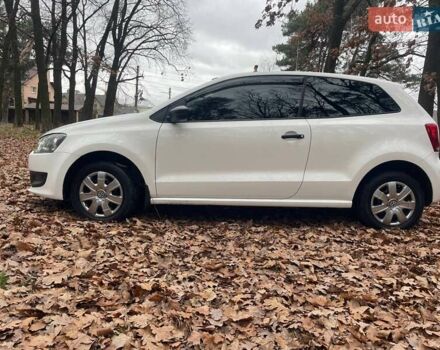 Белый Фольксваген Поло, объемом двигателя 1.2 л и пробегом 243 тыс. км за 5700 $, фото 2 на Automoto.ua