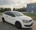 Белый Фольксваген Поло, объемом двигателя 1.2 л и пробегом 103 тыс. км за 5700 $, фото 2 на Automoto.ua