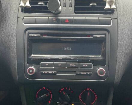 Белый Фольксваген Поло, объемом двигателя 1.2 л и пробегом 243 тыс. км за 5700 $, фото 12 на Automoto.ua