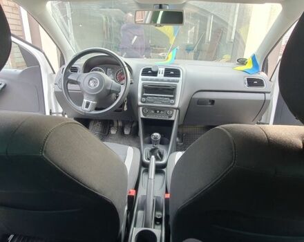 Білий Фольксваген Поло, об'ємом двигуна 1.6 л та пробігом 1 тис. км за 7000 $, фото 2 на Automoto.ua