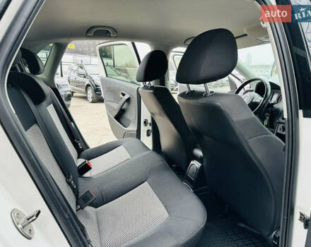 Белый Фольксваген Поло, объемом двигателя 1.4 л и пробегом 176 тыс. км за 7900 $, фото 17 на Automoto.ua